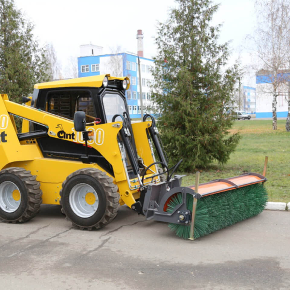 Щетка с гидроповоротом BRM 1800